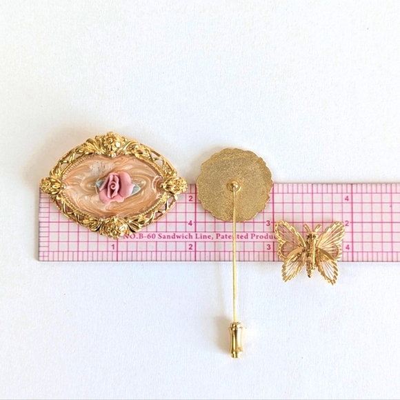 Vintage Brooches Bundle Gold-tone Faux Pearl Filigree Roses Butterfly Ribbon - Picture 11 of 17